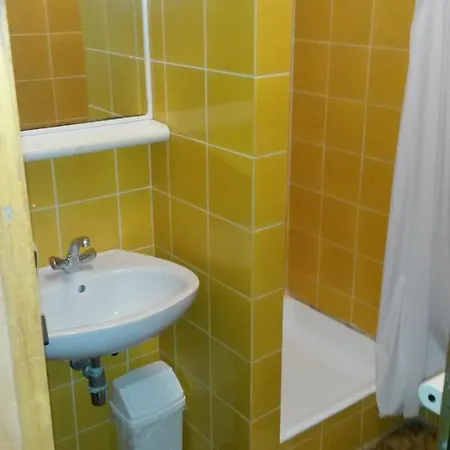 One-bedroom In Xii شقة *
